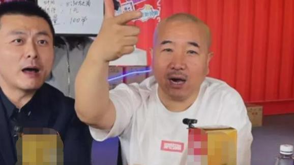 赵本山|王小利夫妇怒斥赵本山：不让直播和拍戏，辛苦多年没挣几个钱