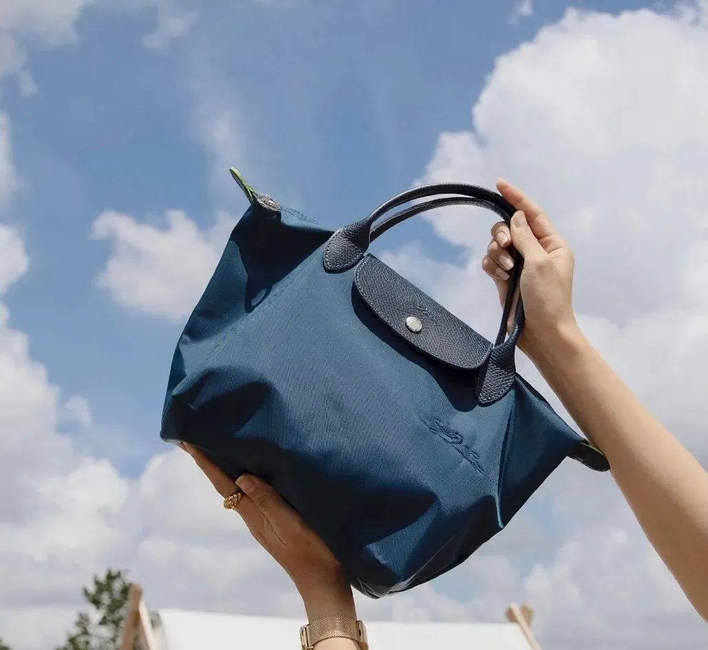 |OS这只能装16寸电脑的上班包，感觉可以装下全世界！