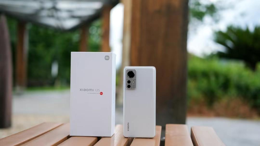 国产手机|9月买机来捡漏 这三款国产手机强烈推荐 款款都很完美价格还不高