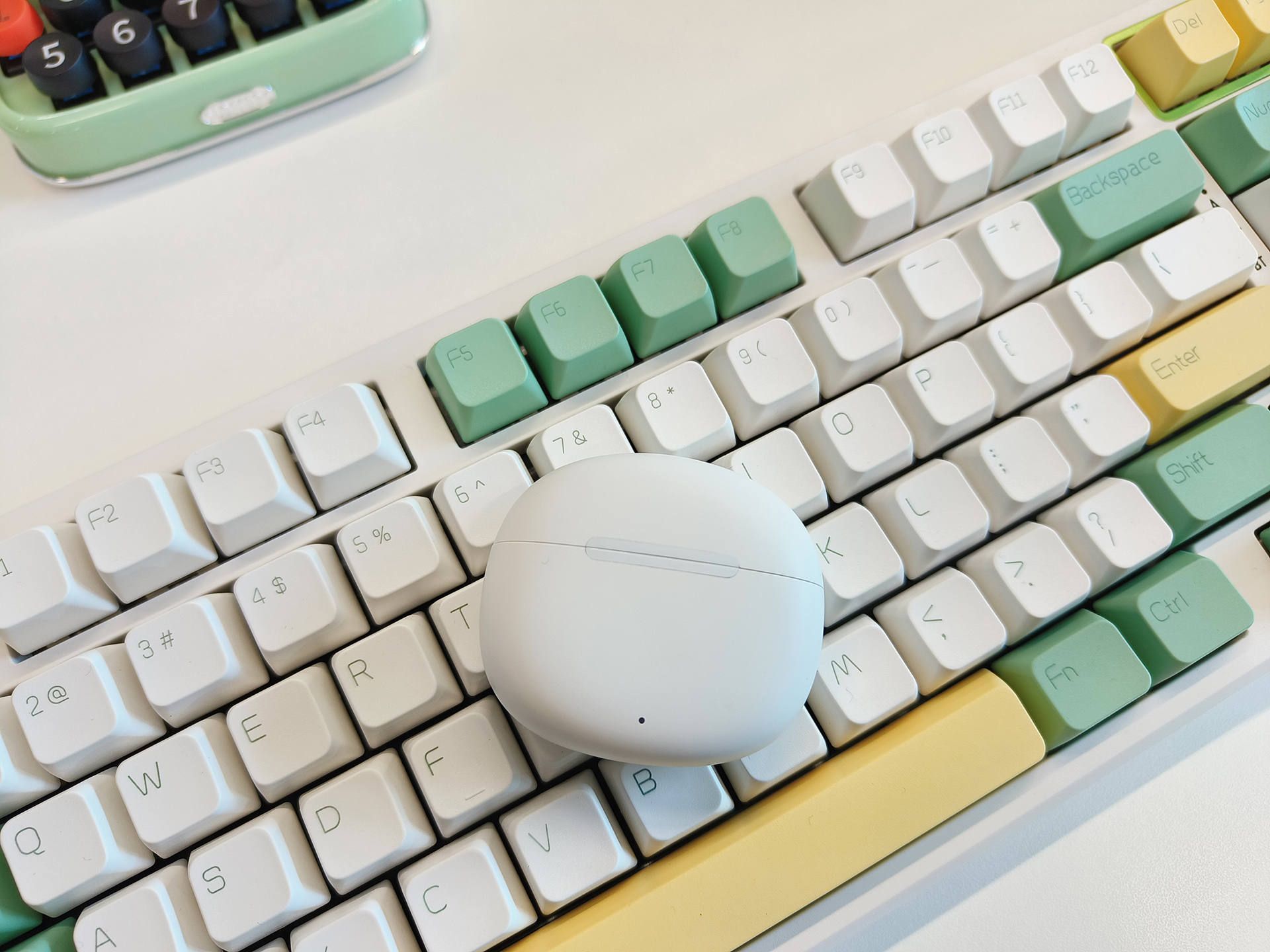 蓝牙耳机|学生党必入,2022值得入手的蓝牙耳机,平价高颜值耳机推荐!