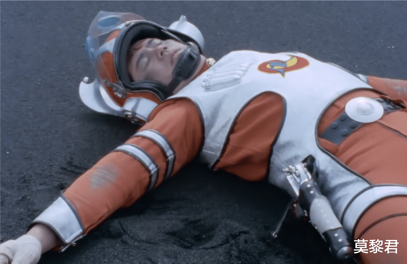 雷欧·奥特曼|雷欧奥特曼:是赛文太菜,还是孪生怪兽太强,怎么输这么惨?