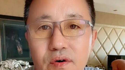 闫学晶|王小宝直播嘲讽闫学晶：靠《刘老根》红的，出了东北，没人认识她！