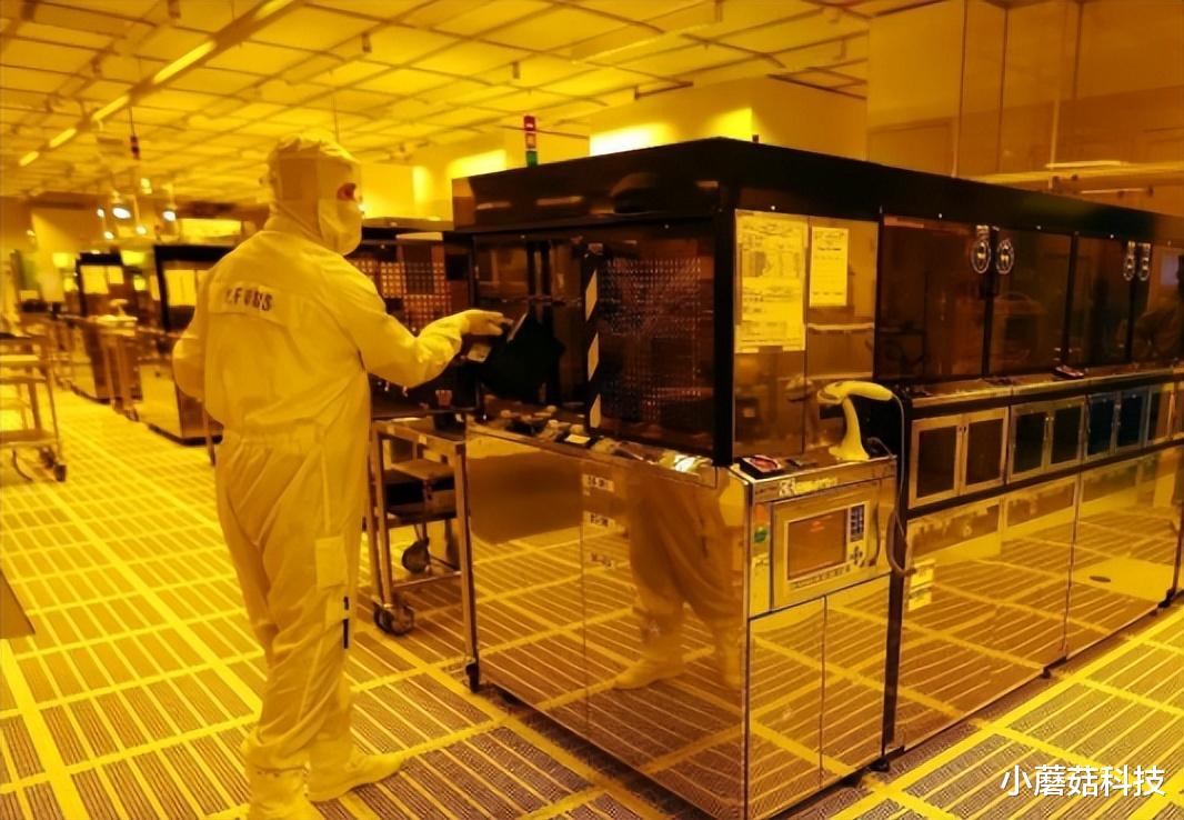 |不接受控制！老美通过520亿补贴，中国院士：抛弃幻想