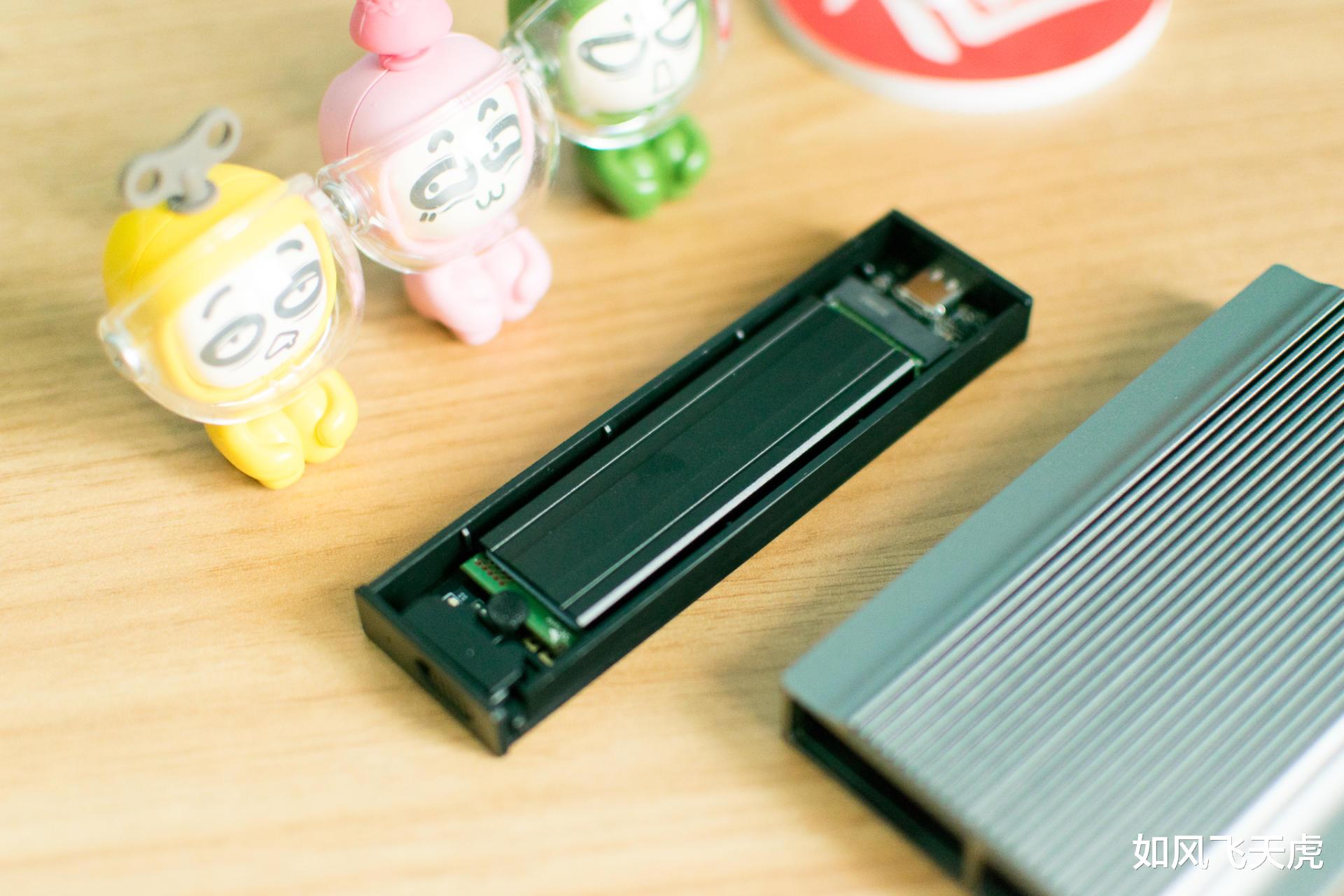 ssd|趁着NMVe SSD硬盘价格下降，我DIY了双盘移动硬盘，游戏带着走