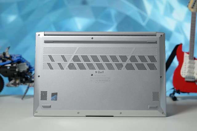 锐龙|敢给标压锐龙6000拔高功耗的轻薄本 华硕无畏Pro15 2022锐龙版评测