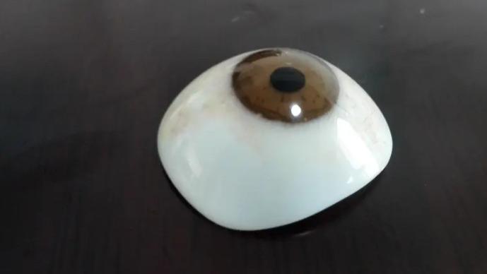 甲状腺结节|涨知识，义眼可以24小时戴着吗？