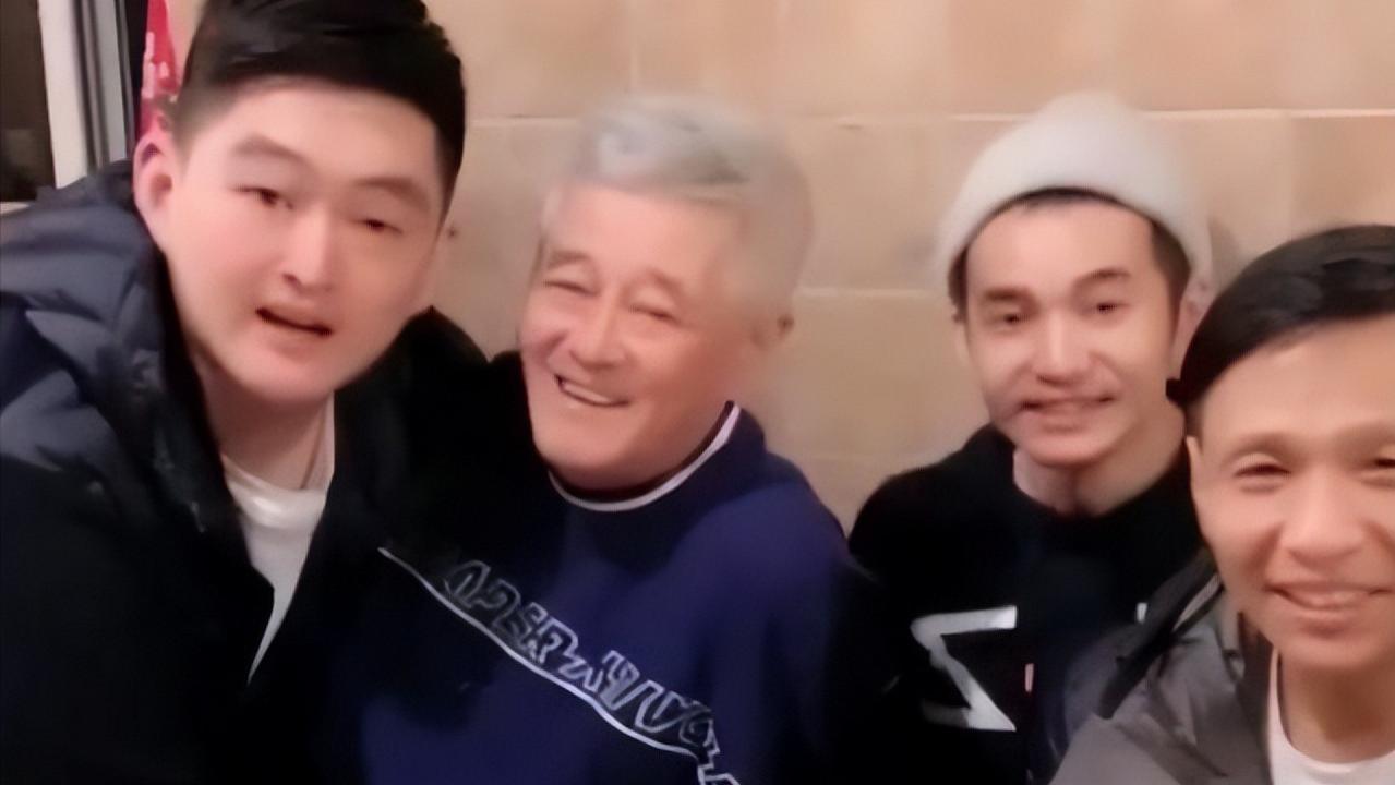 赵本山|赵本山儿子花320W买一条狗，被嘲败家后，怒怼网友：你们这是仇富