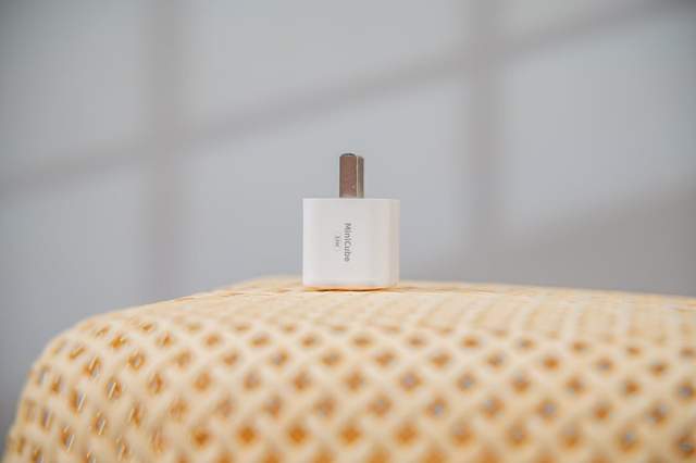 充电器|618好物推荐,超远苹果原装的平替充电器和数据线