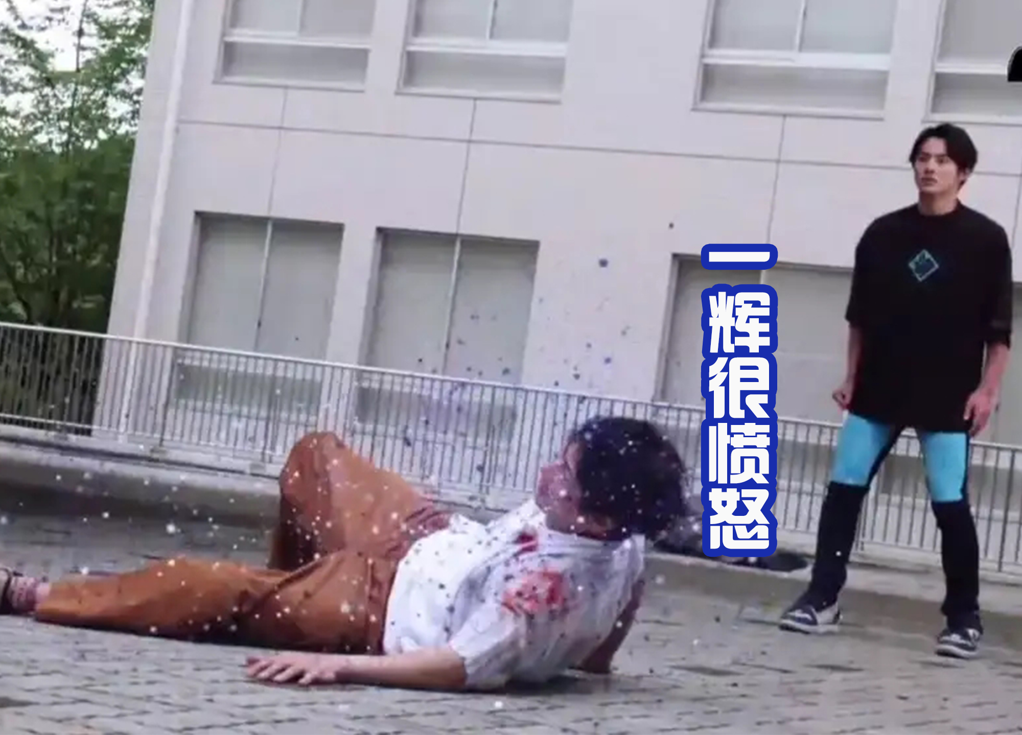 acgn漫評|元太再次變身為假面騎士亡流，維斯變成惡魔鴨子，一口吞掉老爸？