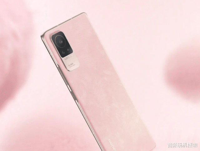 一加科技|开始清仓！3200万双柔光自拍+120Hz曲面屏，现在是否购买时机？