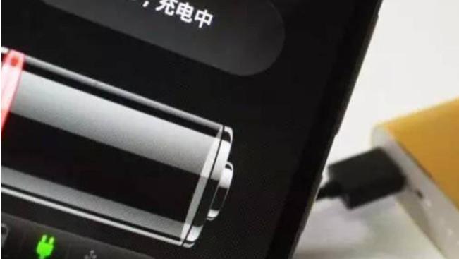 华为|手机充电一晚上，对电池有多大的损害？结果让你想象不到