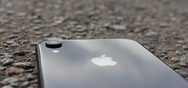 iPhoneSE|iPhoneSE4首次曝光:FaceID+刘海全面屏,续航或有惊喜