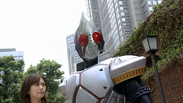 假面骑士剑|假面骑士剑：剧情中容易被混淆的3个问题，剑崎真的不是大王