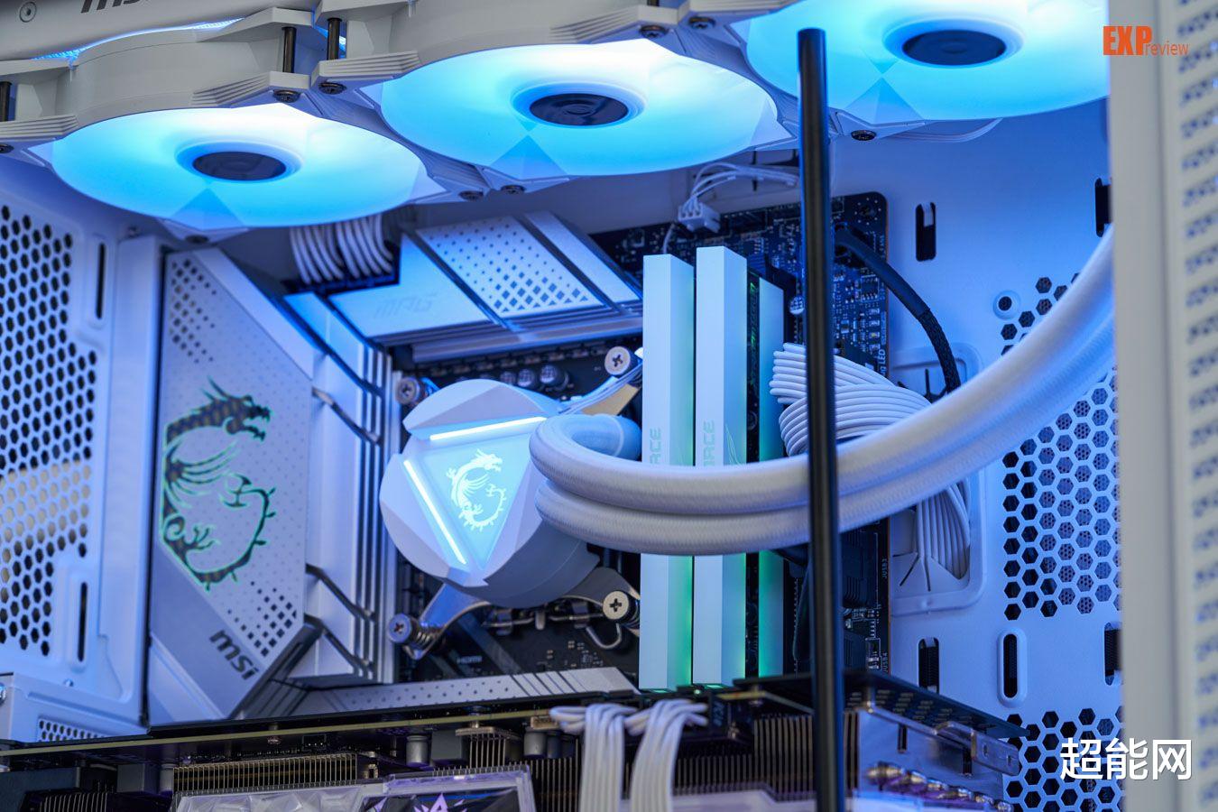 魅族|微星DIY全家桶装机体验：纯白配色加RGB灯效的性能猛兽