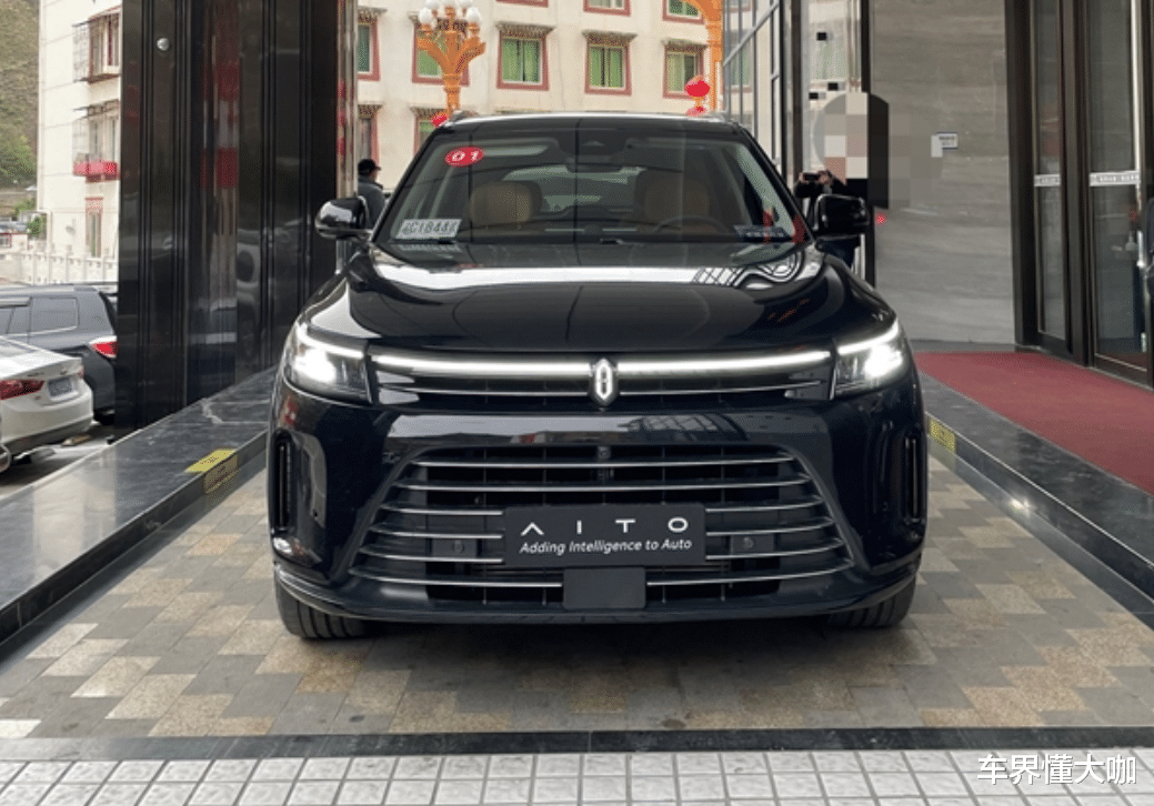 |赛力斯的性能+华为的“灵魂”,问界M7价格多少合适?