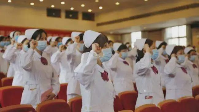 护士|夜店“小护士”被罚！蹦迪成了纵欲现场？