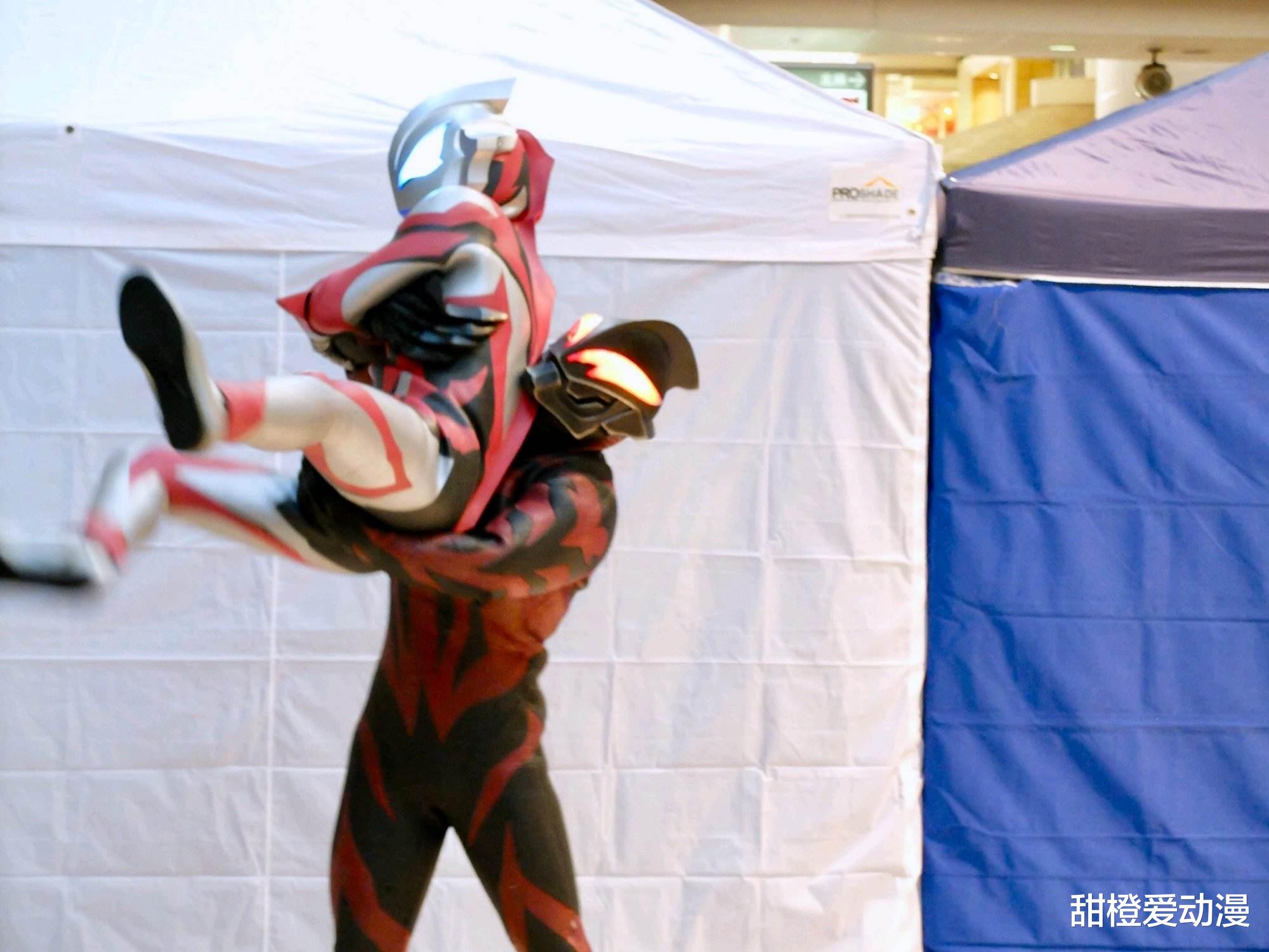 acgn漫评|银格3:赛罗和赛文的父子情令人羡慕,对比之下捷德真的令人心疼