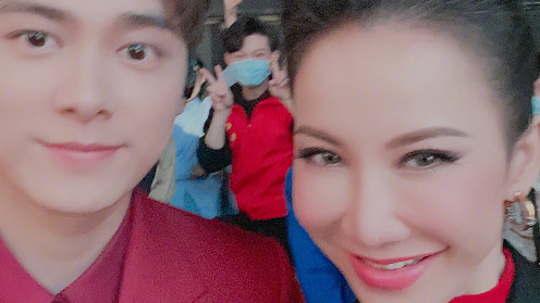 李玟|47岁李玟自曝29年腰围不变，晒18岁旧照，网友：爱了爱了