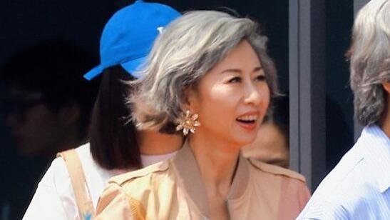 叶倩文|61岁歌坛天后叶倩文近照曝光，无修图泄露了她的真实状态