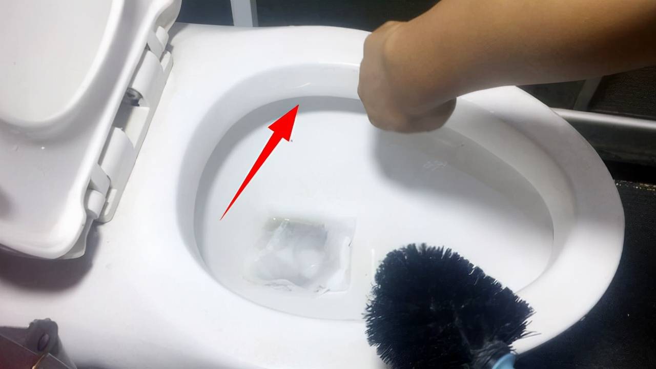 等我有钱了，卫生间绝不装洗手池！瞧我闺蜜这样“装”，真有才