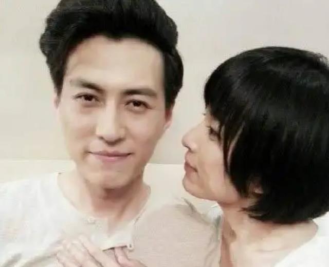 靳东曾苦追江珊, 二人太唏嘘! 江珊回国捞金被嘲, 靳东却娶二婚女