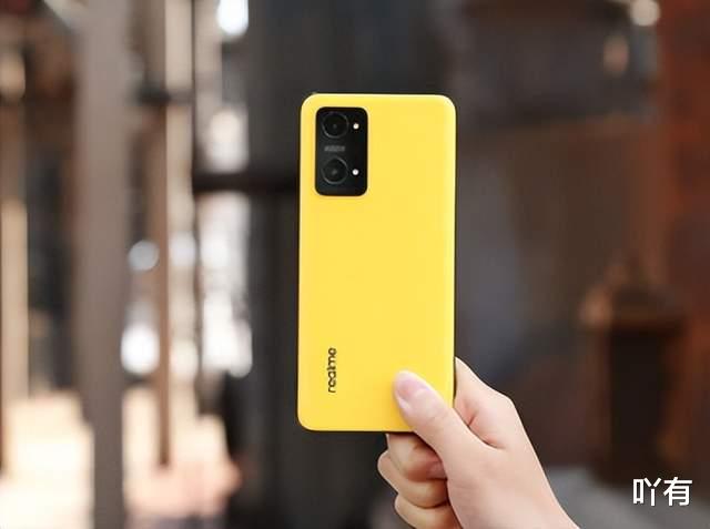 芯片|真我这是要放大招，闪充功能手机只要千元，售价1199元谁顶得住