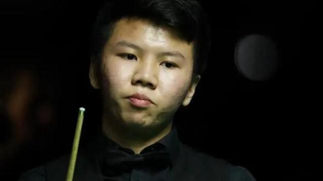 周跃龙|狂轰单杆140分！NO.18淘汰周跃龙，世锦赛种子席位，颜丙涛悬了！