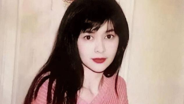 香港|香港艳星的今昔对比：有人风韵犹存，有人身材严重走样，谁是赢家