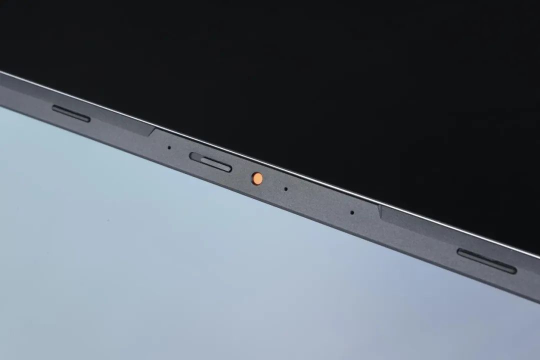 英特尔|全能“小王子”，无畏挑战！品鉴华硕无畏Pro15 2022