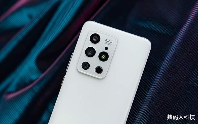 魅族|魅族多款新机亮相发布!卖身后的黄章亲自打磨魅族19Pro: 定位精品