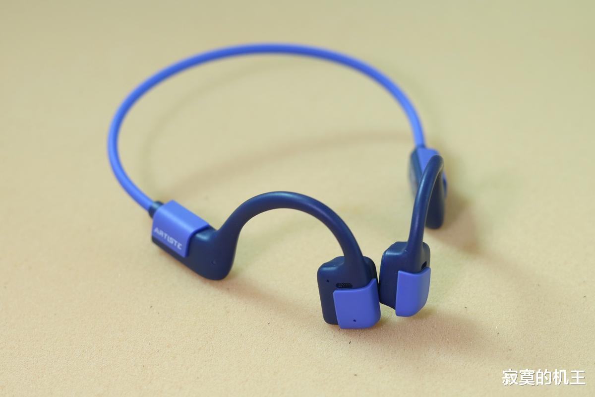 骨传导耳机|亲民价也能玩出升级新体验：雅天气传导耳机007