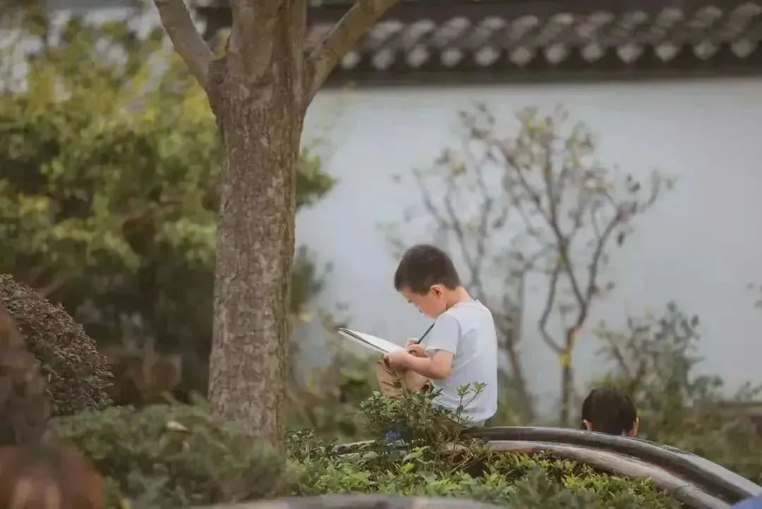 人这一生风雨，究竟是谁给你？经