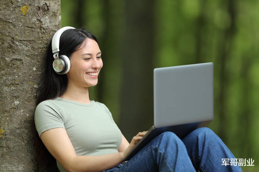 自媒体|2022年，我们都要努力活成超级个体！