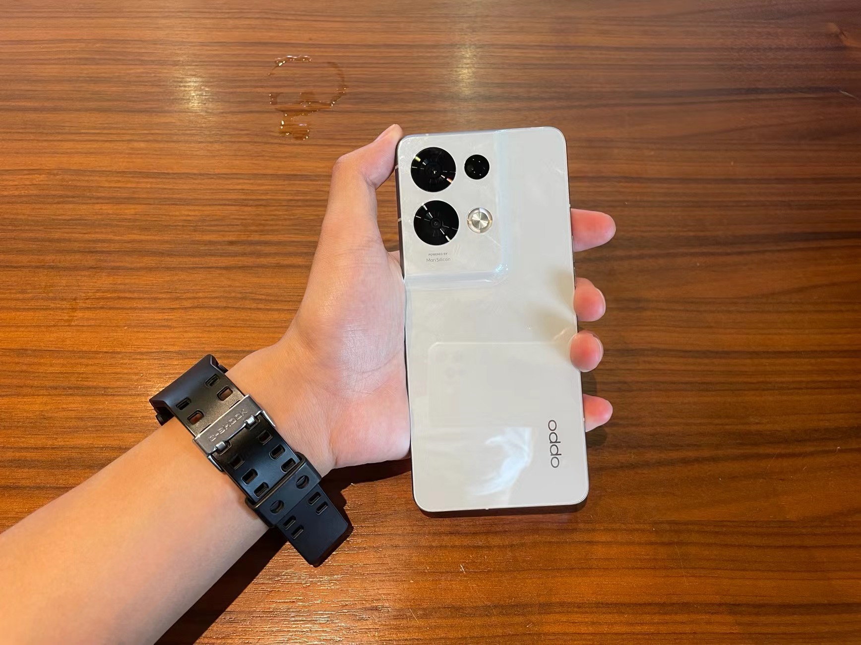 |主打外观设计的手机，游戏体验会不会拉胯？