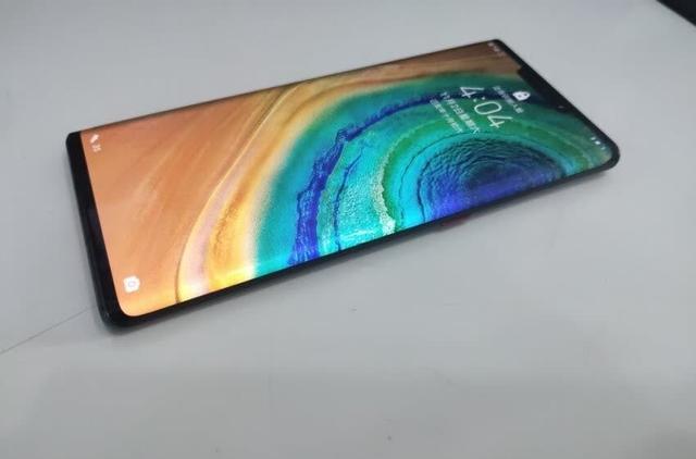 华为mate|从5799跌至2466，麒麟芯片+环幕屏+徕卡镜头，售价亲民