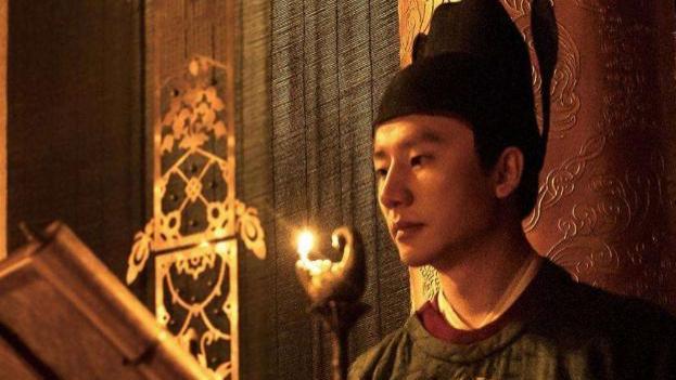 大诗人白居易为何被连贬三次官？