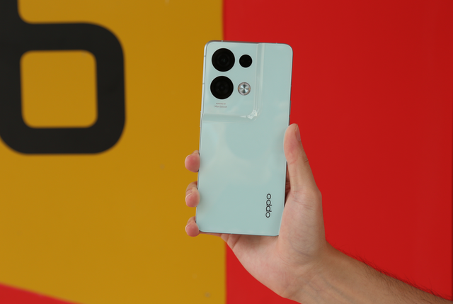 oppo reno|Reno系列史上最薄机身!Reno8 Pro+上手轻盈,记录夜色无压力