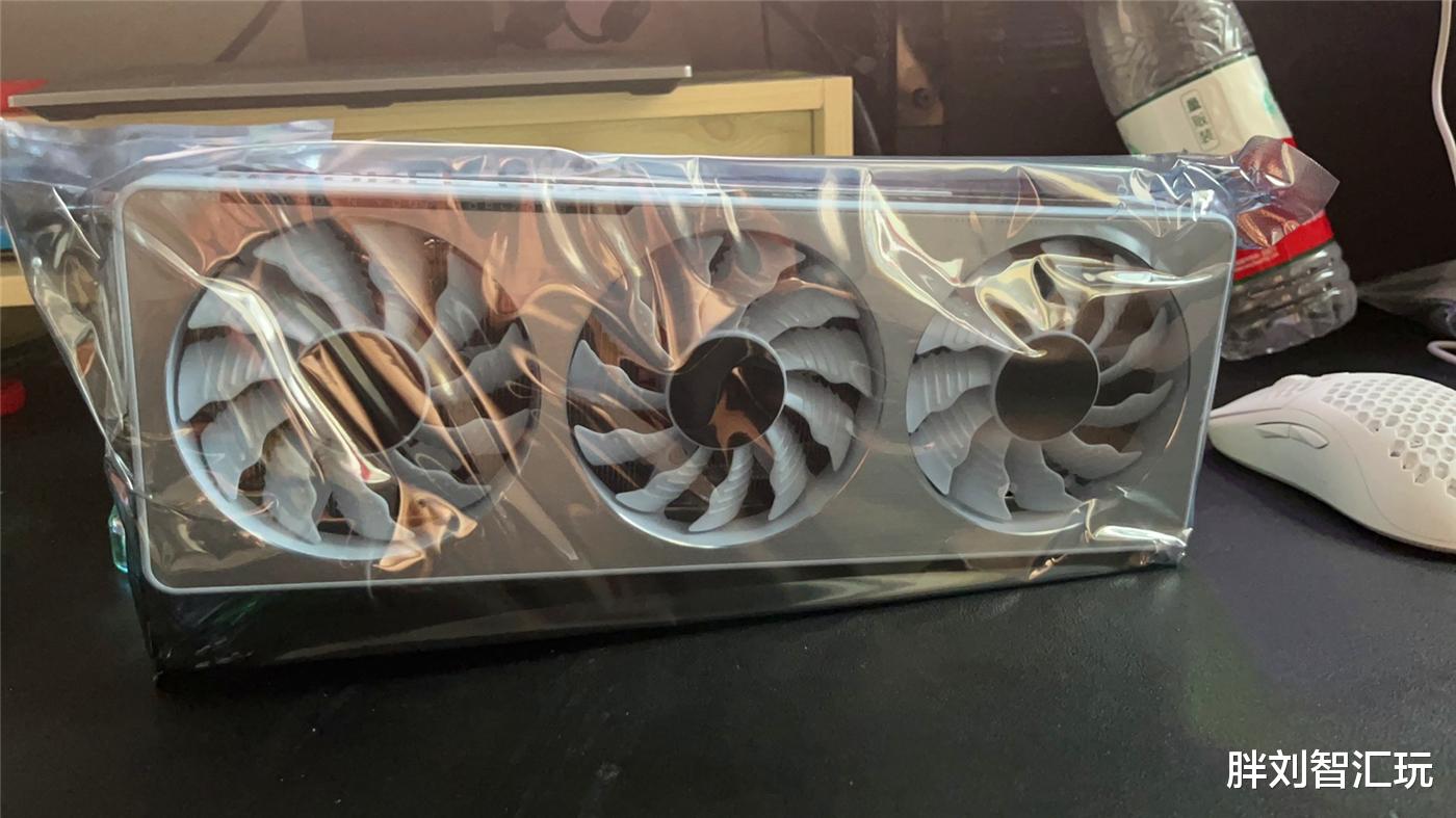 耳机|电竞耳机太难买,试试售价不超三百的西伯利亚S21,真的好用