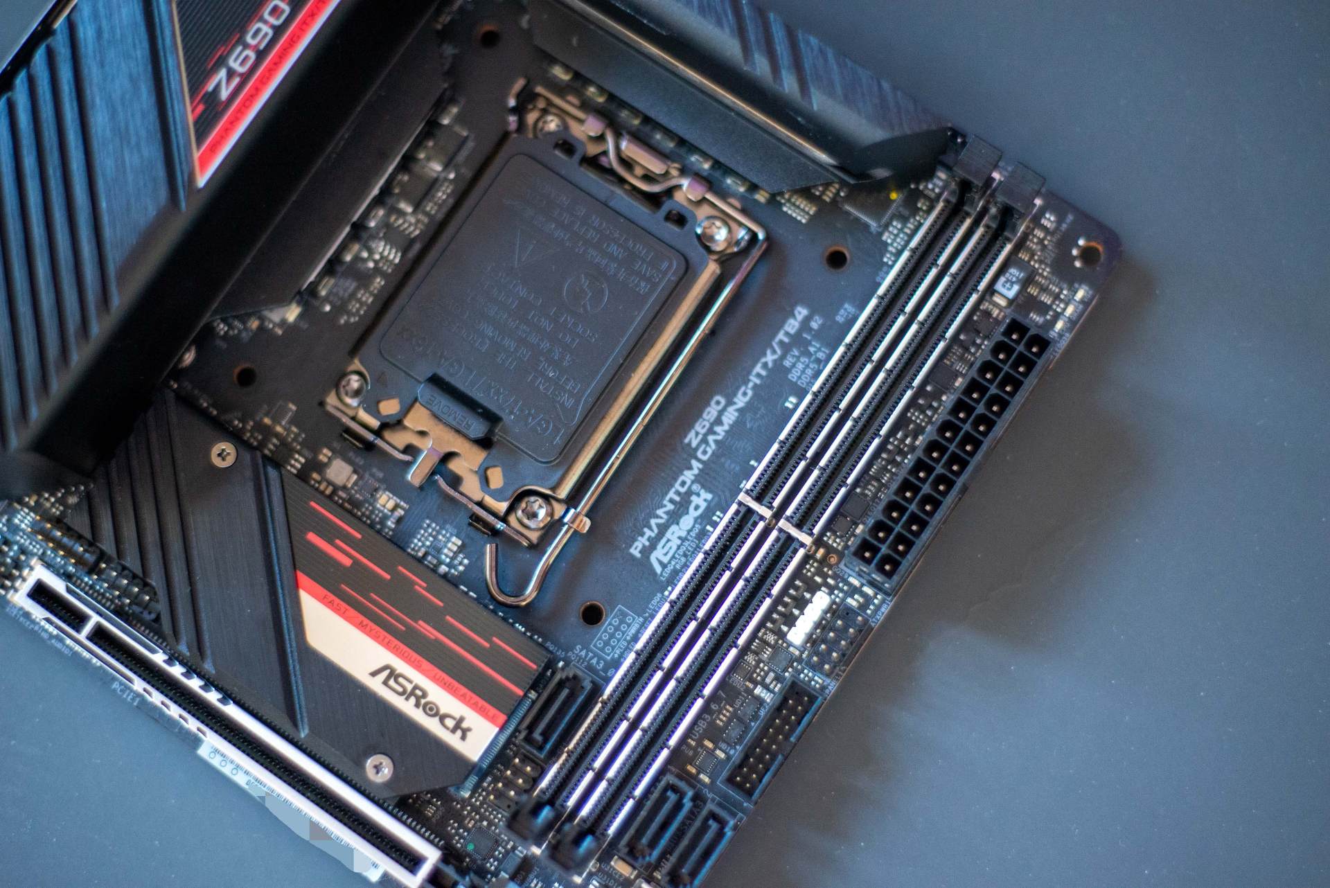 主板|高性能迷你小钢炮装机记录、附Z690 ITX 主板选购个人浅见