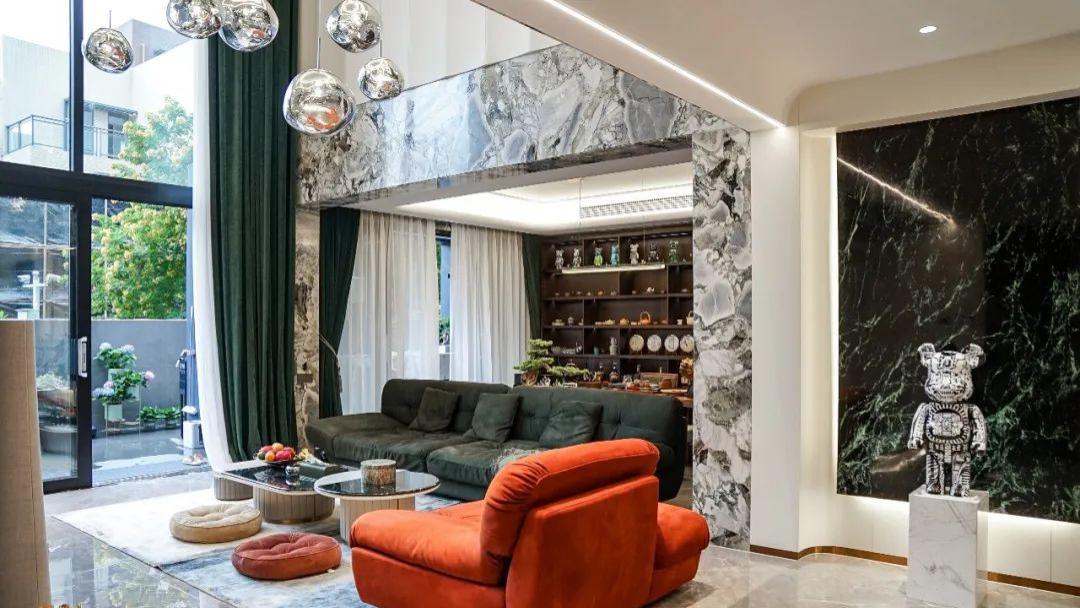 260平米现代轻奢风别墅装修 个性别墅实景