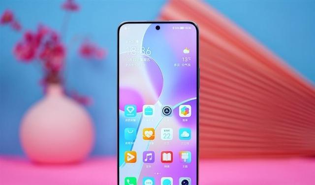 荣耀|荣耀真的会“玩”!骁龙695+66w+120Hz,竟然酷似“Mate40”!