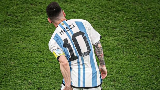 曝梅西受伤！现场记者证实，阿根廷决赛悬了