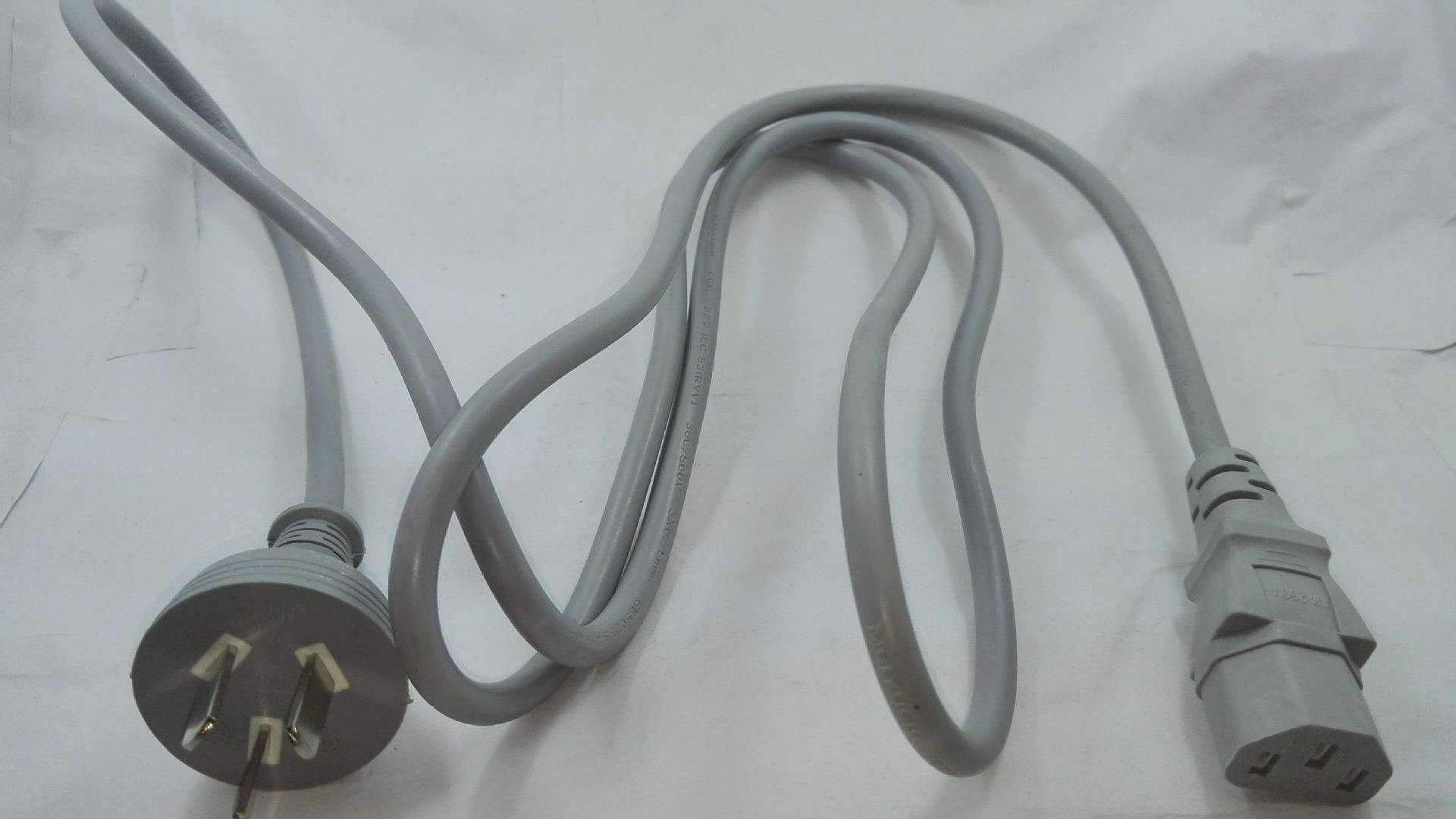 |电脑显示屏上的电源线和一些电饭锅的电源线一样，能通用吗？