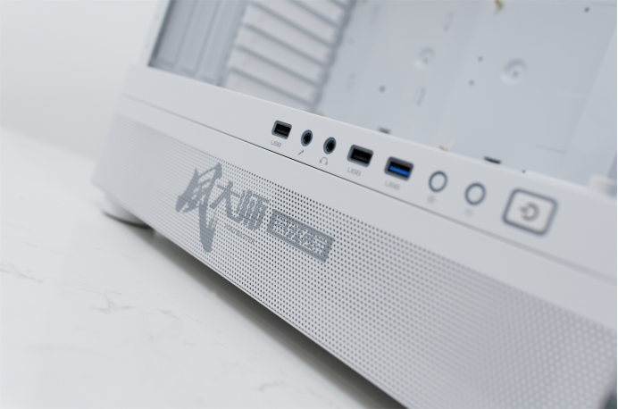 机箱|夏日将至，散热为王-动力火车风大师机箱评测