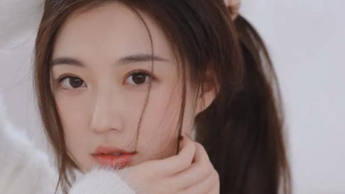 我鄙弃了家里的黄脸婆，在外面寻得了美人归，只因我做出了8000一颗的药丸