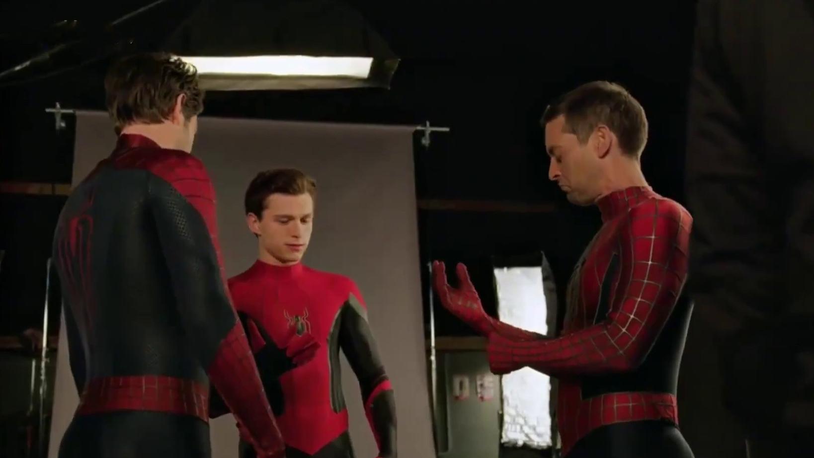 花絮|蜘蛛侠3幕后花絮曝光！三代蜘蛛侠同框，自爆保持身材不容易