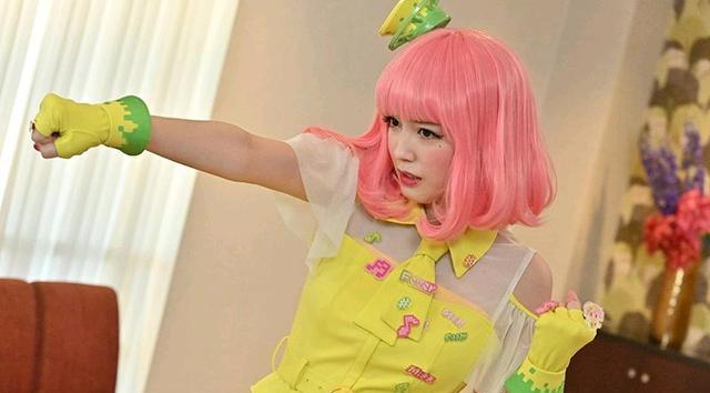 一拳超人|假面骑士女骑外传2话花絮图 坂本太会拍了 哪位才是你的真爱老婆