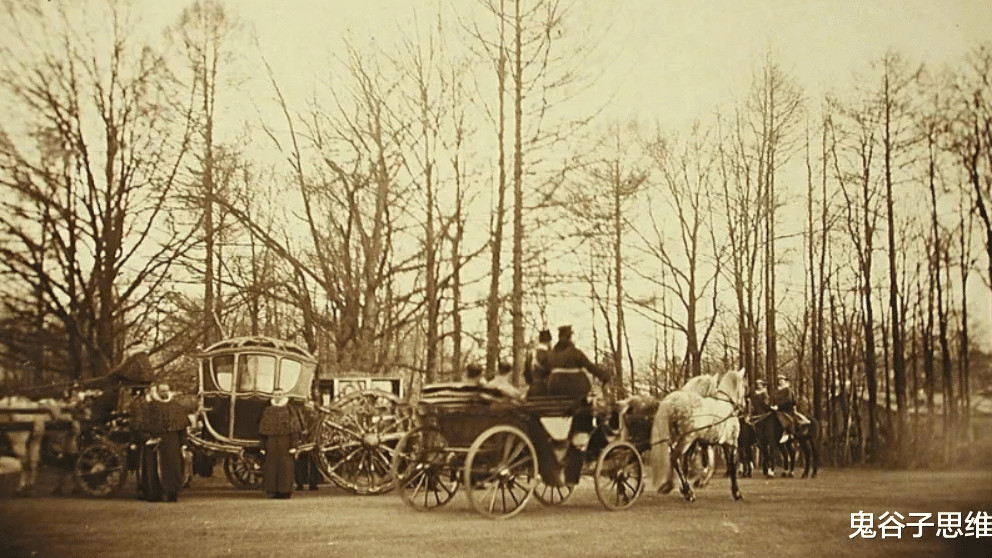 俄国|夺丈夫皇位，养23个情人，叶卡捷琳娜：没有情爱，我一天也活不了