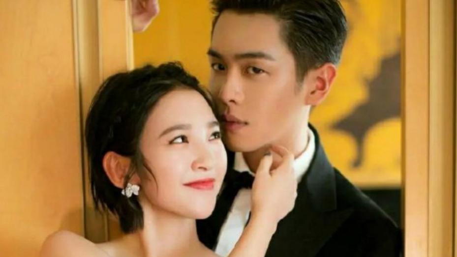 唐艺昕|张若昀唐艺昕一家度假，2岁女儿扎小辫太可爱，由俩保姆专门伺候