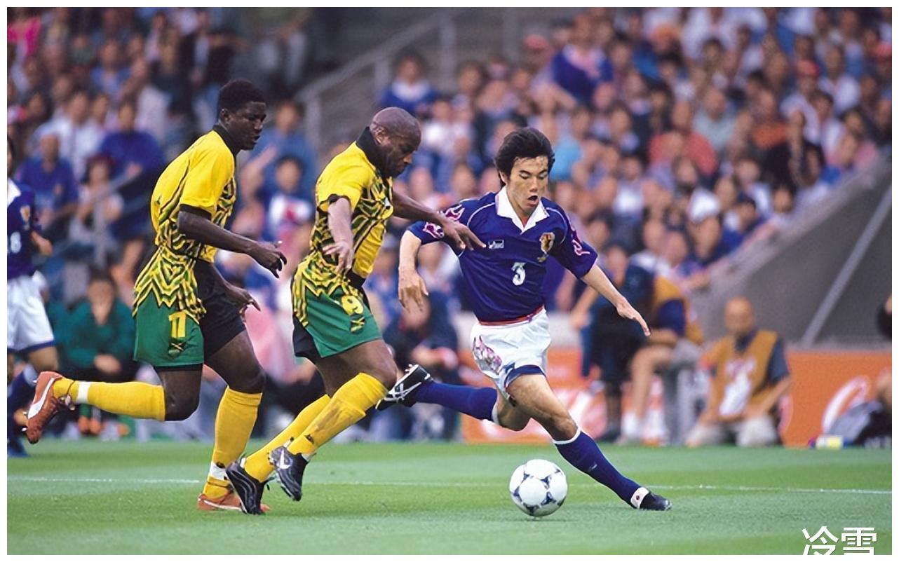 用爱发电！亚洲足球告别鱼腩时代 激战4大世界冠军却占上风